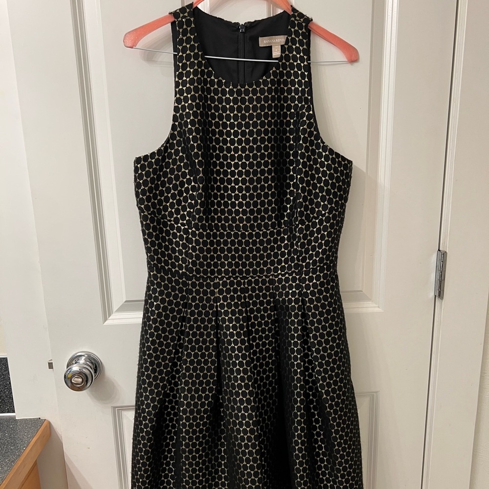 Banana Republic Fit and Flare Racerback Dress in Gold & Black Geometric Brocade